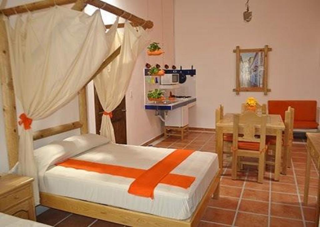 Mexicasa Cancun Hostel Exterior photo