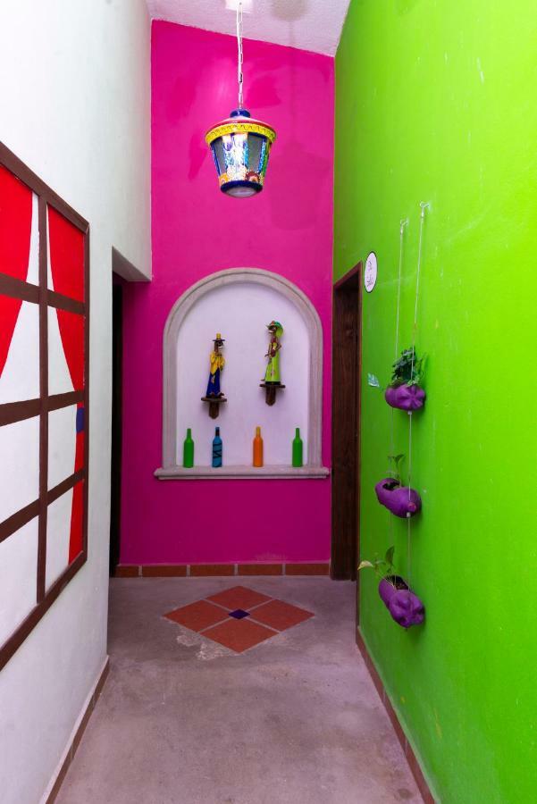 Mexicasa Cancun Hostel Exterior photo